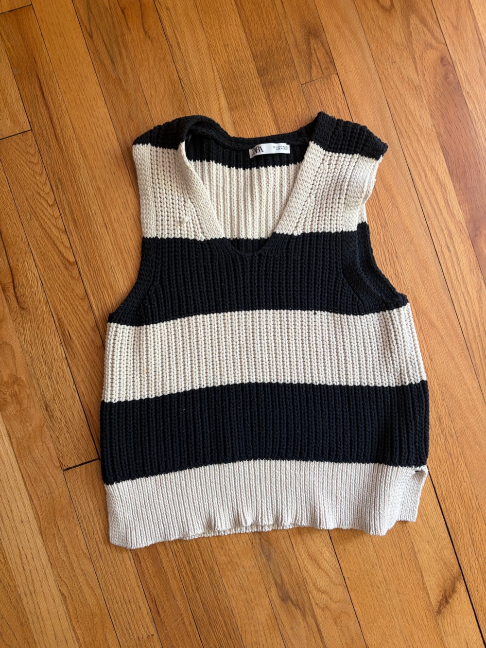 Zara Black and Cream Striped Knit V-Neck Vest